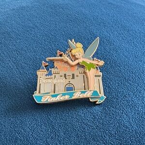 Disneyland Tinker Bell Castle Pin – Early 2000s Disney Parks Pin 🧚 🏰
